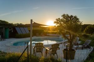 Maisons de vacances Domaine Les Reprilles**** : photos des chambres