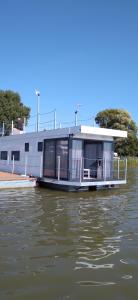 ARKA 1 domki na wodzie w Mielnie, rower wodny, bezpłatny WIFI, Parking