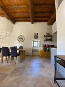 Appartements Appartement 4 personnes dans chateau avec piscine : photos des chambres