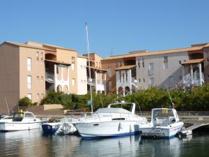 Appartements Apartment Marina Village-2 by Interhome : photos des chambres