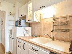 Apartment Le Garden Fleuri by Interhome