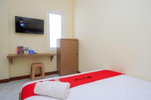 RedDoorz near Tugu Muda Semarang