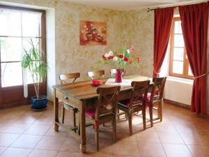 Maisons de vacances Holiday Home Madaillan - PRY300 by Interhome : photos des chambres