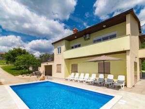 Holiday Home Larisa by Interhome 