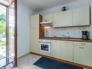 Apartment Nena-1 by Interhome 