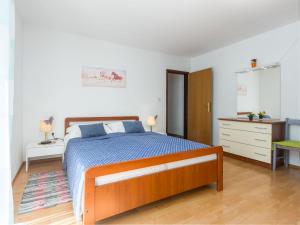 Apartment Nena-1 by Interhome 