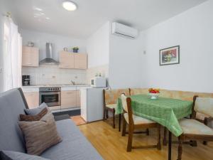 Apartment Nena-2 by Interhome