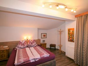 Apartment Hundsbichler-2 by Interhome