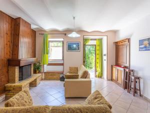 Holiday Home Casa Maja by Interhome