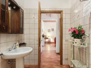 Apartment Vecchio Cigliere - TER106 by Interhome