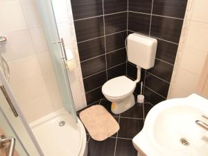 Apartment Ana-2 by Interhome