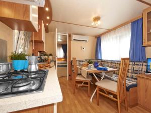 Holiday Home Deluxe by Interhome