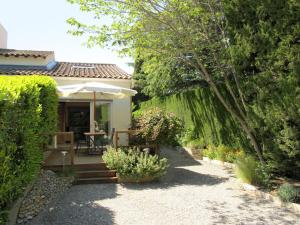 Maisons de vacances Holiday Home L'Oasis provencale - AVI120 by Interhome : photos des chambres