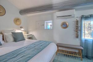 B&B / Chambres d'hotes LE MAS COTHY en Provence : photos des chambres