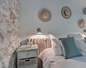 B&B / Chambres d'hotes LE MAS COTHY en Provence : photos des chambres