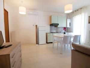 Apartment Cala Luna-2 by Interhome