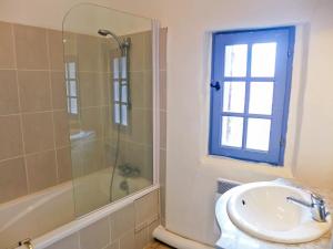 Maisons de vacances Holiday Home La Cadierienne by Interhome : photos des chambres