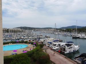 Apartment Les Cascadelles-5 by Interhome