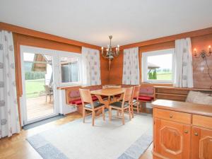 Holiday Home Mitzi by Interhome