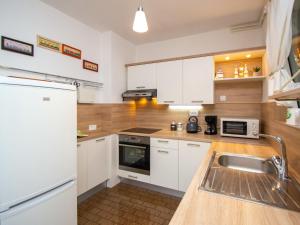 Holiday Home Anka by Interhome