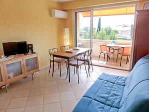 Apartment Les Vignes by Interhome