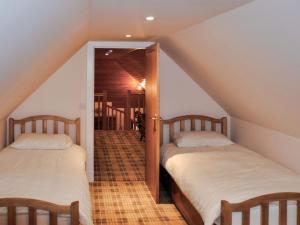 Holiday Home Glenn Cottage by Interhome