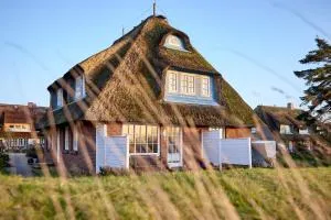 KEITUM unique POOL I VIEW I GARDEN - Archsum