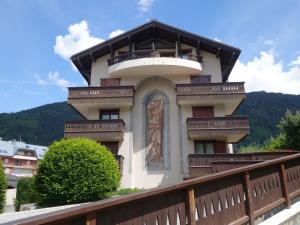 Apartment Jardins Alpins 8 by Interhome