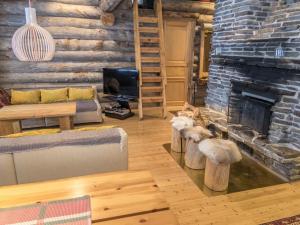 Holiday Home Lomapata by Interhome