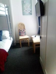 The braeside families and couples