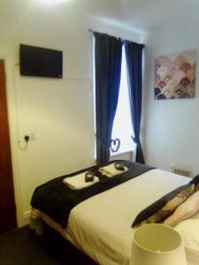 The braeside families and couples