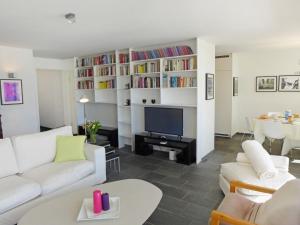 Apartment Chesa Sur Puoz 7 by Interhome