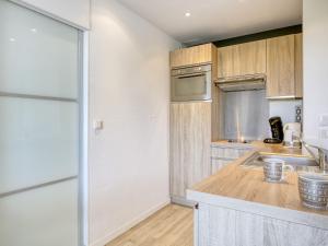 Apartment Claire-1 by Interhome