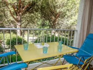 Studio Hauts de la Madrague-11 by Interhome