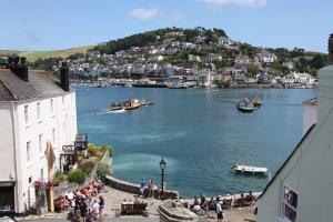 2 Dartview - Close to the Water, River Views, Ground Floor Access