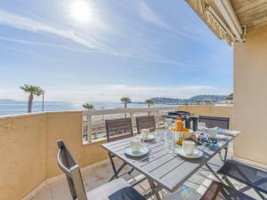 Appartements Apartment Le Palazzo del Mar-11 by Interhome : photos des chambres