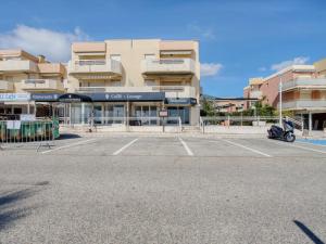 Appartements Apartment Le Palazzo del Mar-11 by Interhome : photos des chambres