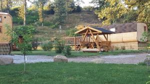 Chalets Ma roulotte sous les chenes- Au naturel : photos des chambres