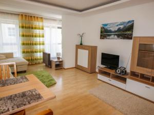 Apartment Appartement Anja by Interhome