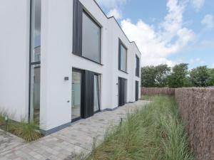 Holiday Home De Garnaal with parking by Interhome