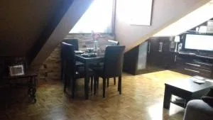 Atico bajo cubierta con garaje Registro Nº VUT829AS - Пьєдрас-Бланкас