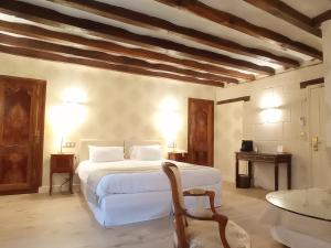 Hotels Hotel Grand Monarque : photos des chambres