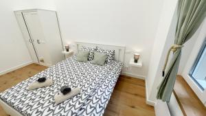 SípSix Apartment - modern 2 bedroom newly renovated flat with AC in Budapest city centre