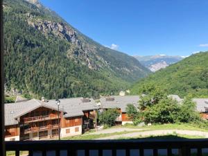 Appartements Appartement d'une chambre avec piscine partagee sauna et balcon a Orelle : photos des chambres