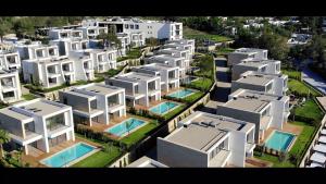 The Norm Collection Doora Bodrum