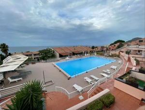 Magabu - swimming pool and free parking