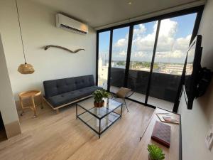 Brand New Condo with Rooftop Pool