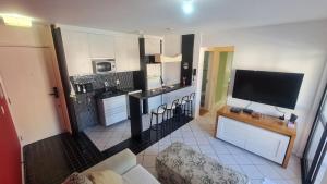 Lindo Ap Ingleses Norte 50m da praia