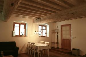 Stilvolle Wohnung auf 50 m² mit Parkplatz und WiFi