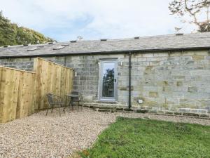 Lowdale Barns West